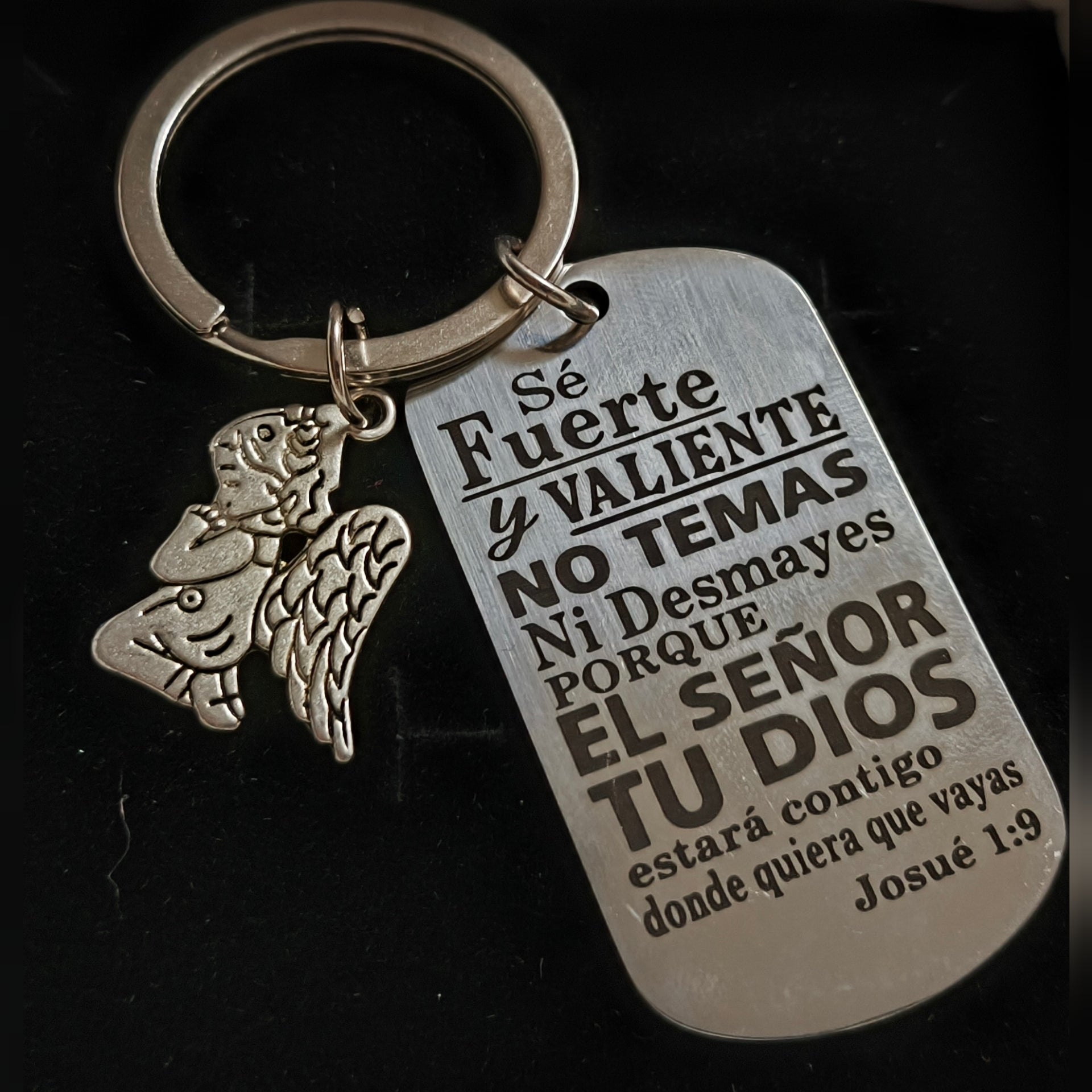 Llavero "Sé fuerte y valiente"